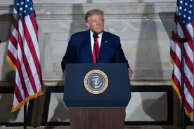 骚乱频发怪美国人不爱国？“懂王”甩锅砸了自己的脚图片