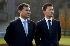 苏宁少东家张康阳亮相双十一晚会：父亲要我一定学习女排精神视频封面