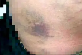 网传13岁女生被逼迫写不雅检讨，校长已停职图片