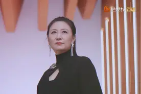 超有个性的妈妈，戴文英，徐璐的妈妈，让我不由得竖起大拇指图片
