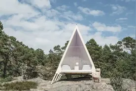 9平米的帐篷式木屋，不需要地基，放在哪都行，适合营地使用图片