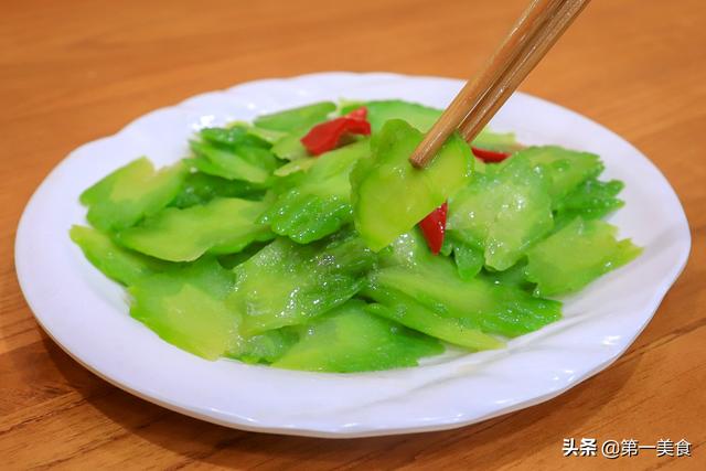 苦瓜怎么做不苦的五种方法和技巧（厨师教你怎样做苦瓜才不苦）