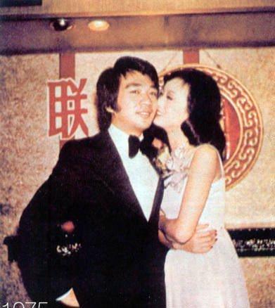 赵雅芝的传奇情史，因私藏情书导致婚姻破裂，再婚后赢得幸福人生