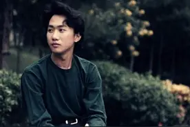 同样是天妒英才，为什么黄家驹封神，张雨生却没有呢？图片