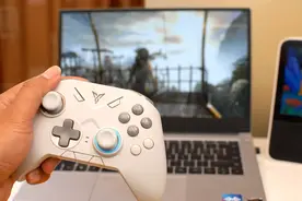 让你穿越全平台的手柄，不一样的操控体验：飞智黑武士2多模版图片