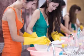 日本盘子洗七遍是真的吗？日本饭店是用洗碗机而不是用手洗盘子图片