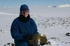 世界最高峰冰川加速融化，更多遇难者尸体露出，问题来了图片