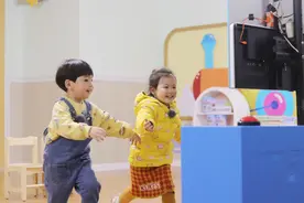 《爱上幼儿园》：孩童时代的友谊，比想象中更纯真图片