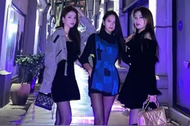 表妹李KK化身名媛？黑丝长靴绝美搭配，同为主播小雪吖更清纯图片