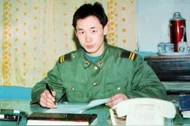 27年前的兵哥哥梁强，为救一车乘客被重度烧伤，如今怎么样了？图片