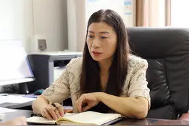 【致敬-教师节】细节之处见担当 凝心聚力创名校 ---记南溪区名校长邓小容图片