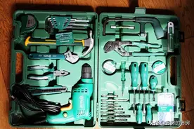 男人的居家必备工具 世达58件装修工具箱开箱图片