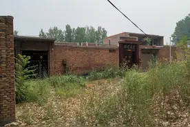 “八旬老太口鼻封胶命丧厕所”案被发回重审：部分事实不清证据不足图片