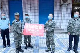 王飞虎、王飞开展“八一”建军节慰问活动图片