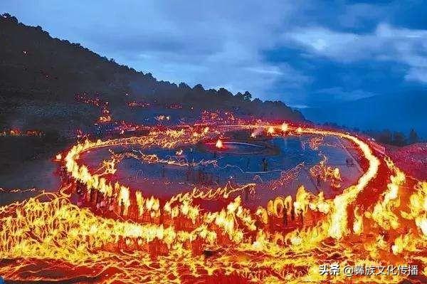 黑彝和白彝的区别（凉山彝人怎样取汉名）