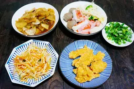 晒晒一家三口的晚餐，荤素搭配，营养丰富，30分钟端上桌图片