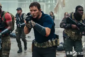 护甲厚实攻击力强，这是人类碰到的最强群体怪兽图片