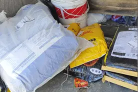 感谢头条志愿者给基地邮寄的 狗粮与好吃的 谢谢大家图片