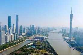 为什么和坐飞机相比，人们更喜欢选择高铁呢？看看网友怎么说图片