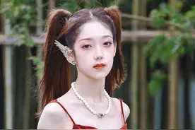 硬糖少女出席绅士之夜：希林精灵妆超抢眼，张艺凡旗袍魅力十足图片