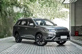 小众车里的实力派，三菱欧蓝德最高优惠超3万，自吸发动机坚持者图片