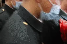 在高铁上让老兵“眼泪泡饭”的神秘人，找到了！图片