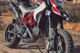 Hypermotard 950杜卡迪骇客其实很适合越野路面的长途摩旅图片
