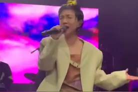 35岁郭采洁在派对现场蹦迪！左右摇摆动作大胆，瘦到裙子都挂不住图片