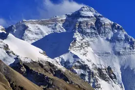 更高的珠穆朗玛峰都被登顶，为什么玉龙雪山却没有？有4个原因图片