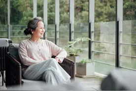 老人和子女如何相处？83岁老人坦言：要有3样东西和4点注意图片