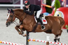 中国马术队位列亚洲最佳 人马共融 驰骋东京图片