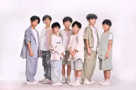 顶风作案的8岁男团，出道4天就解散了图片