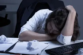 靠“贵人”接连升职的我，却将贵人错当仇人，最终尝到惨痛的教训图片