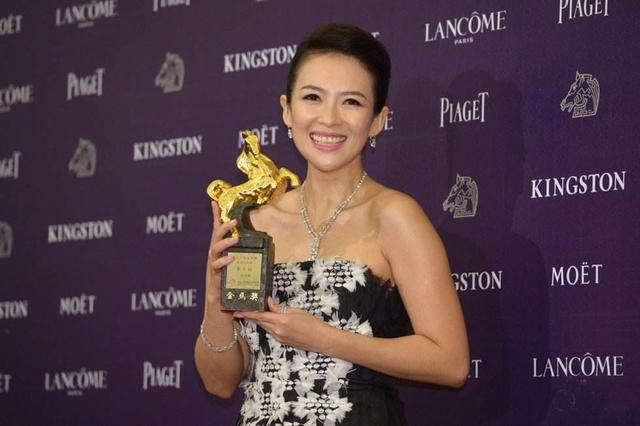 2009年泼墨门背后的恩怨和桃色交易，让章子怡翻了多大的车？