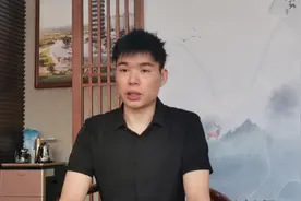 湖北商人在江西监视居住期间逃脱，途经1200里回荆门后被悬赏5万追逃，商人：知道我在哪却不来抓图片
