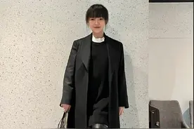 大S终于瘦身成功了，全身照更像纸片人，靴子勒得这么紧，仍不胖图片