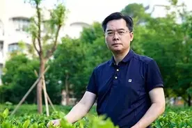 儿子娶安踏老板女儿，女儿嫁给七匹狼老板儿子，自己也有几十亿图片