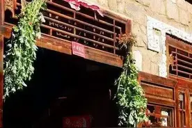 今生最后悔的一件事，就是未能阻止父亲卖了老家的房子和地来城里图片
