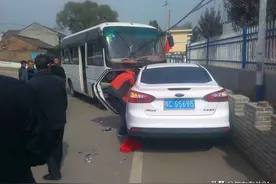 开车把人撞了怎样正确处理？记住这3个注意事项，新手学会不吃亏图片