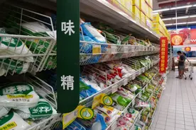 味精不是万能提鲜剂，乱放不仅浪费钱还伤身，幸亏今天看到了……图片