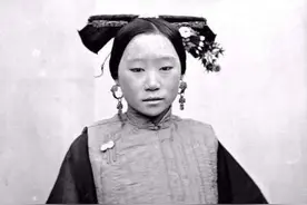 清朝老照片：为什么这些嫔妃都很“丑”？那是因为你没看过漂亮的图片
