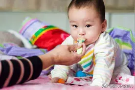 4种辅食被称为“慢性毒药”，妈妈要注意了，很多宝宝还在吃图片