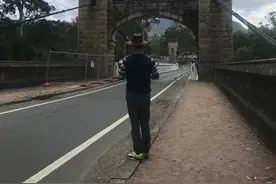 袋鼠谷，澳洲名不符其实的景点，好在附近有个百米落差的瀑布图片