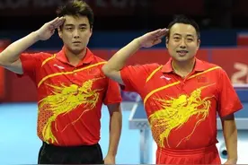 陈梦陈幸同真暖心，祝贺八一建军节，王皓樊振东师徒帅气敬礼图片