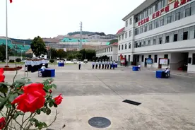 步伐齐，呼号响！队列会操外塑形象内练“真功”图片