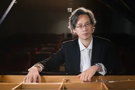 名人百科：王大立（钢琴教授 硕士生导师）图片
