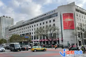 北交所开市首日探访营业部：投资者热情高涨 连夜咨询开通权限图片