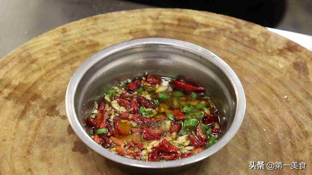 厨师长分享最简单蒜泥茄子做法，讲解流程清晰，家常味道就是香
