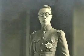 伪满洲国的中国人形同农奴：1945年8月17日溥仪宣布伪满洲国战败图片