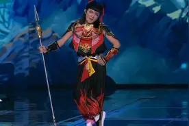 惨！王祖蓝cos哪吒，与真哪吒battle主题曲，不幸被全网群嘲！
